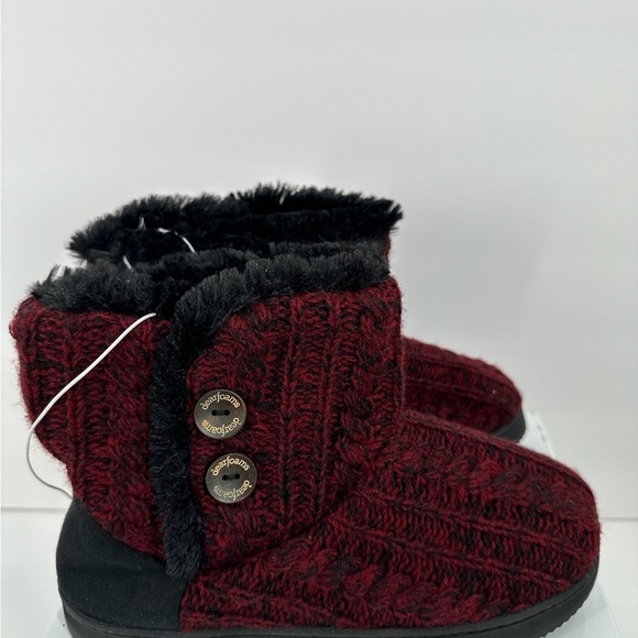 Dearfoams Sweater Knit Z Button Boot Size M 7-8 NEW - Picture 2 of 6